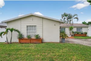 8276 91ST STREET, SEMINOLE, FL 33777 - MLS#MFRTB8429471