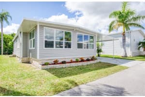 18675 US HIGHWAY 19 N #415, CLEARWATER, FL 33764 - MLS#MFRTB8429487