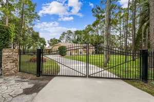 18811 VICTOR MANUEL DRIVE, LUTZ, FL 33548 - MLS#MFRTB8429489