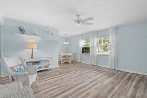 209 LINCOLN CIRCLE, ST PETERSBURG, FL 33702 - MLS#MFRTB8429515