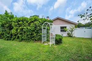11901 STEPPINGSTONE BOULEVARD, TAMPA, FL 33635 - MLS#MFRTB8429517