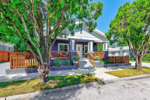 2510 13TH STREET, TAMPA, FL 33605 Sold 10/31/25