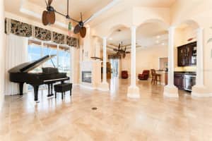 825 BIRDIE WAY, APOLLO BEACH, FL 33572 - MLS#MFRTB8429673