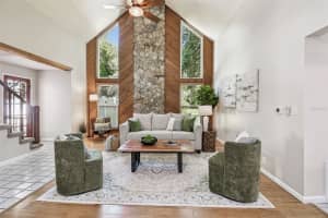 32901 KNOLLWOOD LANE, WESLEY CHAPEL, FL 33545 - MLS#MFRTB8429677