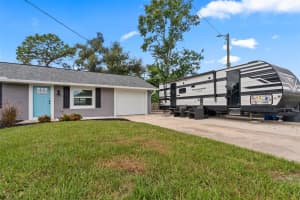 1601 1ST STREET, RUSKIN, FL 33570 Sold 12/01/25