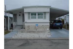 5335 FAIRFIELD AVENUE, ST PETERSBURG, FL 33707 - MLS#MFRTB8429701