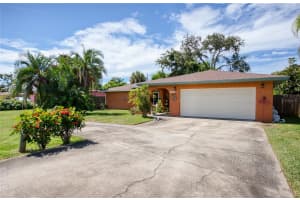 6861 4TH STREET, ST PETERSBURG, FL 33705 - MLS#MFRTB8429759