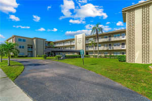 1000 49TH STREET, ST PETERSBURG, FL 33710 - MLS#MFRTB8429802