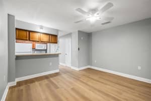 6211 OAK CLUSTER CIRCLE, TAMPA, FL 33634 - MLS#MFRTB8429821