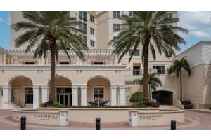 300 BEACH DRIVE, ST PETERSBURG, FL 33701 Sold 12/15/25
