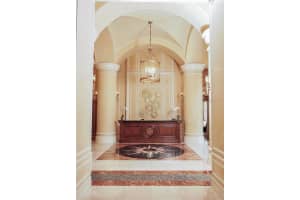 300 BEACH DRIVE, ST PETERSBURG, FL 33701 Sold 12/15/25