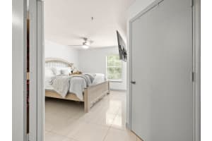 12912 ARBOR ISLE DR #202, TAMPA, FL 33637 - MLS#MFRTB8429886