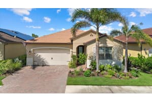 323 TOSCAVILLA BOULEVARD, NOKOMIS, FL 34275 Sold 11/10/25