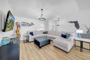 5339 VENICE WAY, ST PETERSBURG, FL 33703 Sold 11/24/25