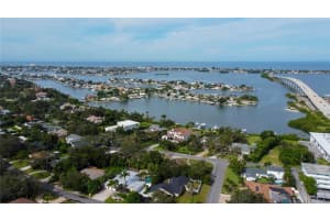 105 HARBOR VIEW LANE, BELLEAIR BLUFFS, FL 33770 - MLS#MFRTB8430016