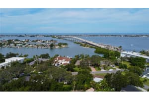 105 HARBOR VIEW LANE, BELLEAIR BLUFFS, FL 33770 - MLS#MFRTB8430016