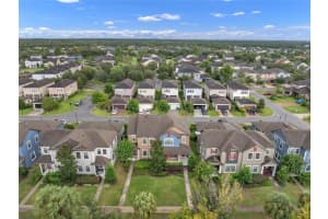 5824 VILLAGE CENTER DRIVE, LITHIA, FL 33547 - MLS#MFRTB8430109