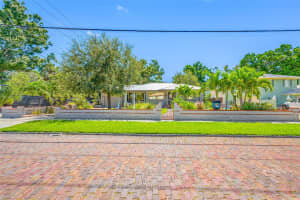 6920 BOUGAINVILLA AVENUE, ST PETERSBURG, FL 33707 - MLS#MFRTB8430142