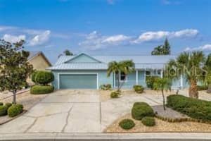 817 CHIPAWAY DRIVE, APOLLO BEACH, FL 33572 - MLS#MFRTB8430171