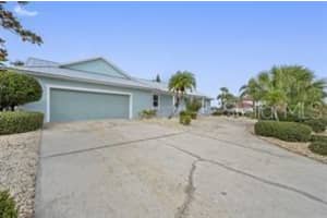 817 CHIPAWAY DRIVE, APOLLO BEACH, FL 33572 - MLS#MFRTB8430171