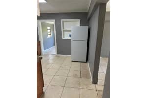 703 CASTLE COURT, TAMPA, FL 33612 - MLS#MFRTB8430267
