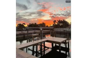 2001 HAWAII AVENUE, ST PETERSBURG, FL 33703 - MLS#MFRTB8430279