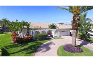 2001 HAWAII AVENUE, ST PETERSBURG, FL 33703 - MLS#MFRTB8430279