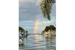 2001 HAWAII AVENUE, ST PETERSBURG, FL 33703 - MLS#MFRTB8430279