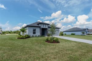MLS# MFRTB8430472, Sebring, Florida 33872