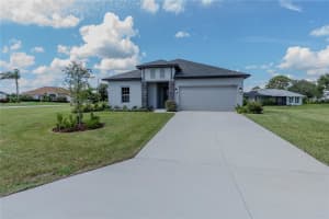 MLS# MFRTB8430472, Sebring, Florida 33872