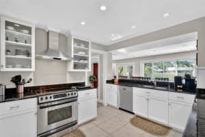 149 MAYFAIR CIRCLE, PALM HARBOR, FL 34683 Sold 11/03/25