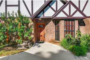 439 SUMMIT CHASE DRIVE, VALRICO, FL 33594 - MLS#MFRTB8430524