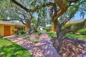 401 DORCHESTER PL #69, SUN CITY CENTER, FL 33573 - MLS#MFRTB8430595