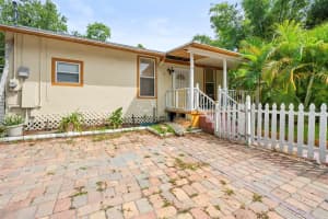 109 W Floribraska Ave, TAMPA