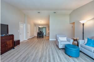 8037 FAWNRIDGE CIRCLE, TAMPA, FL 33610 - MLS#MFRTB8430639