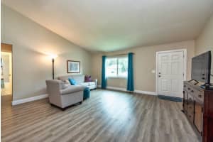 8037 FAWNRIDGE CIRCLE, TAMPA, FL 33610 - MLS#MFRTB8430639