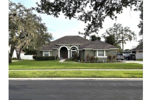 4906 Sylvan Oaks Dr, VALRICO