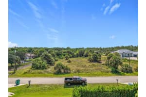 10TH ST NE, NAPLES, FL 34120 - MLS#MFRTB8430793