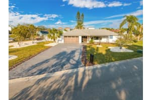 1029 Bal Harbour Dr, APOLLO BEACH