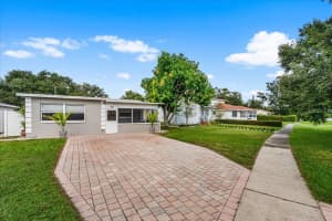 819 SOUTHWEST BOULEVARD, ST PETERSBURG, FL 33703 - MLS#MFRTB8430832