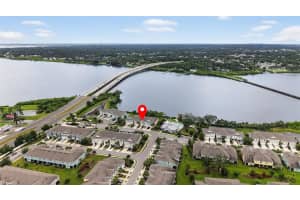 2007 Palm Key Ave, OLDSMAR