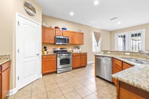 11590 WESTON COURSE LOOP, RIVERVIEW, FL 33579 Sold 11/10/25