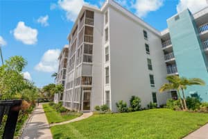 4910 38TH WAY, ST PETERSBURG, FL 33711 - MLS#MFRTB8430906