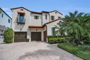801 BRIGHTWATERS BOULEVARD, ST PETERSBURG, FL 33704 - MLS#MFRTB8430922