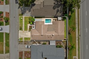 10813 VENICE CIRCLE, TAMPA, FL 33635 - MLS#MFRTB8430947