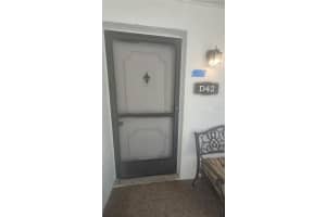 3807 N OAK DR #D42, TAMPA, FL 33611 - MLS#MFRTB8430950