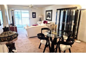 3807 N OAK DR #D42, TAMPA, FL 33611 - MLS#MFRTB8430950