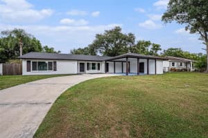 2515 Lake Ellen Cir, TAMPA