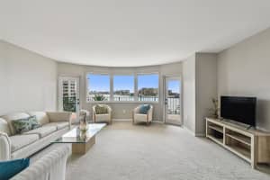 670 ISLAND WAY, CLEARWATER BEACH, FL 33767 - MLS#MFRTB8431054