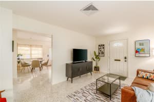 723 WILSON AVENUE, LAKELAND, FL 33801 - MLS#MFRTB8431068